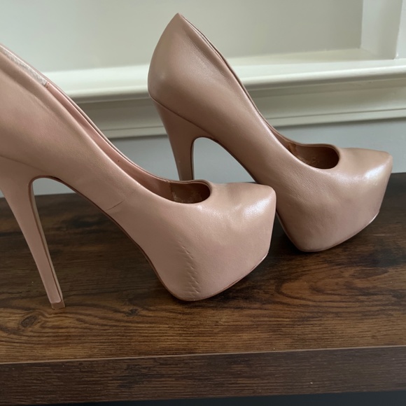 Steve Madden Dejavu Extreme Platform - Picture 4 of 5